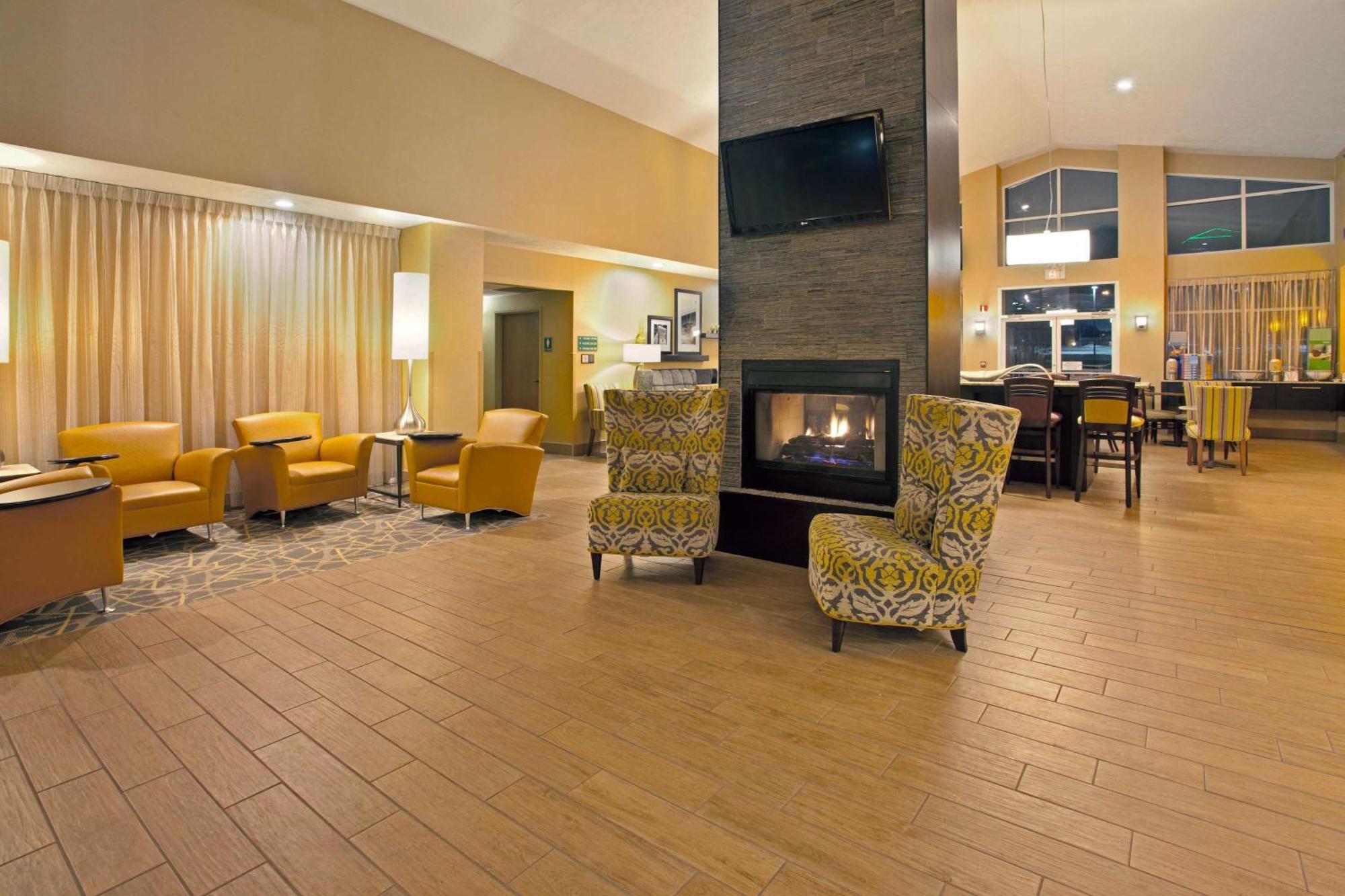 Hampton Inn & Suites Cleveland-Independence Εξωτερικό φωτογραφία